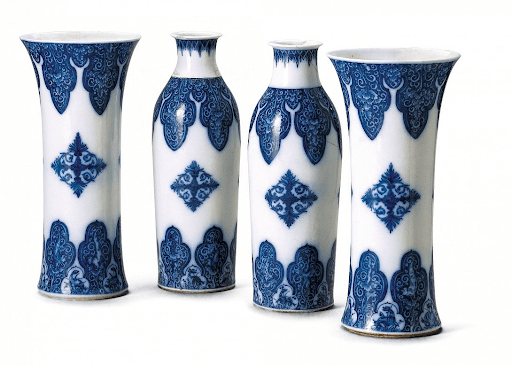 porcelaine vases saint cloud