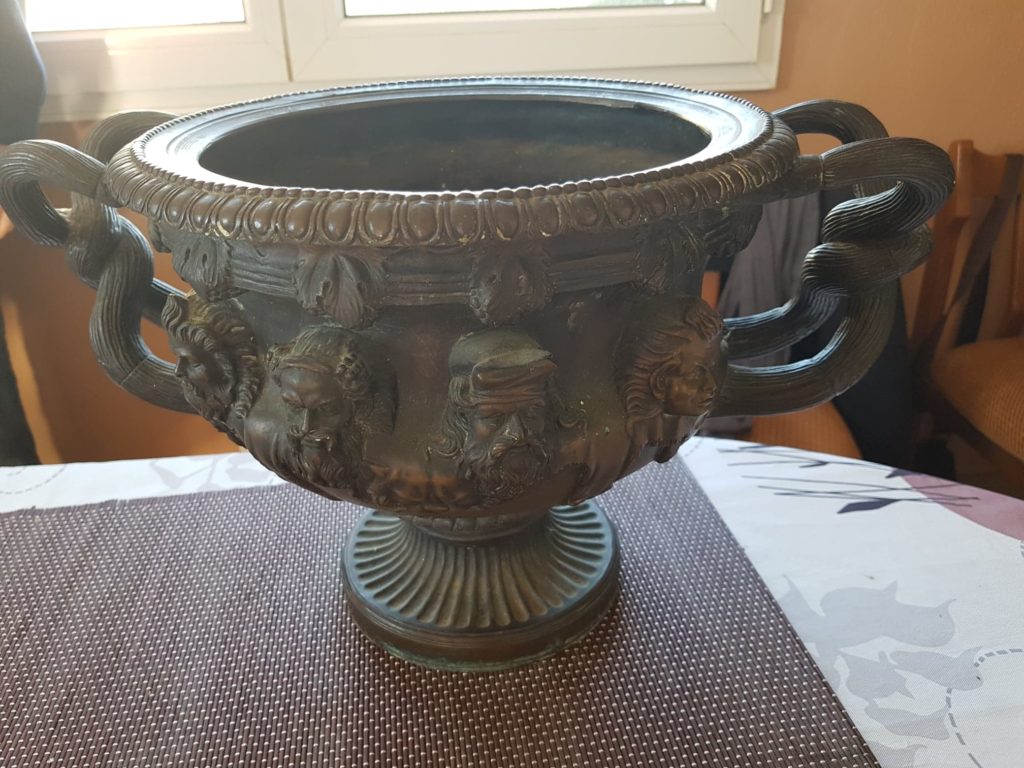 vase antique en bronze Demandez une estimation