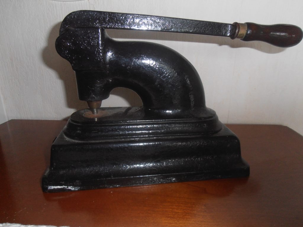 Walfront Poinçonneur +20 Pcs Bande De Papier Vide +15 Mouvement Remarqué De Boîte à Musique Bricolage Manivelle