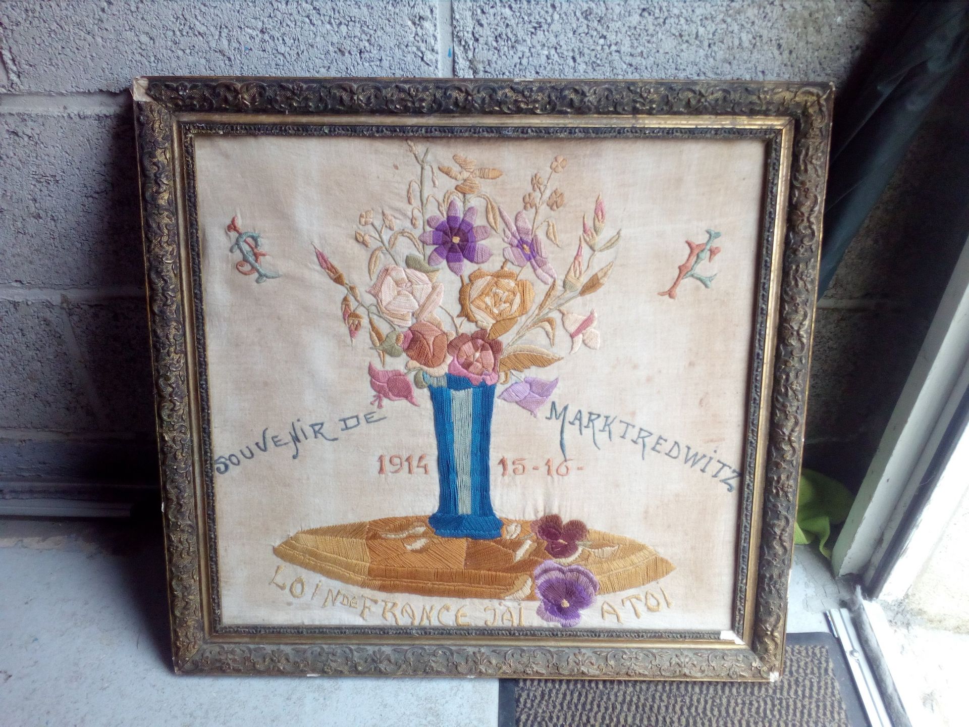 Paire De Cadres Brodés Main - Motif Floral - Années 60 - Déco Vintage - Occasion